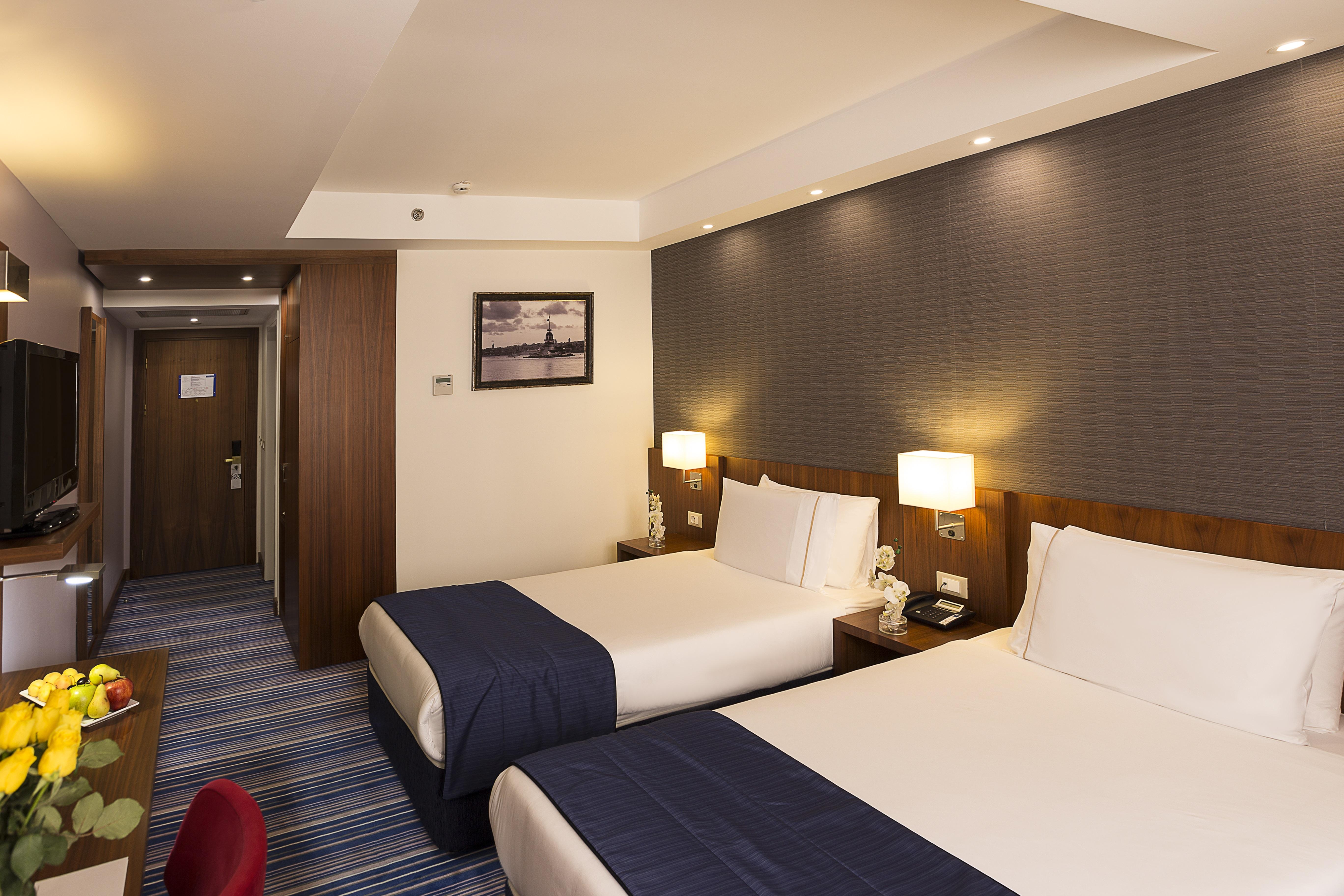 Taxim Express Bosphorus Hotel — Photos 1